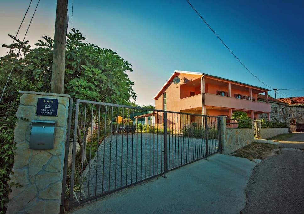 Villa Milla-Grubine Bagian luar foto