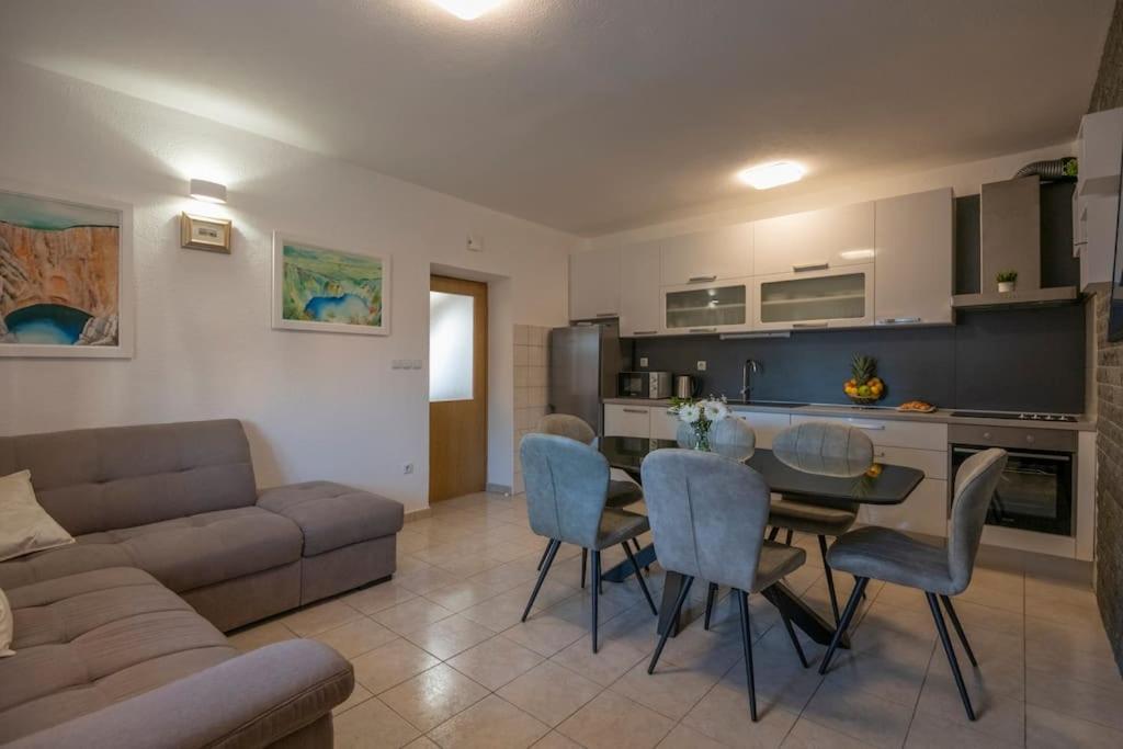 Villa Milla-Grubine Bagian luar foto